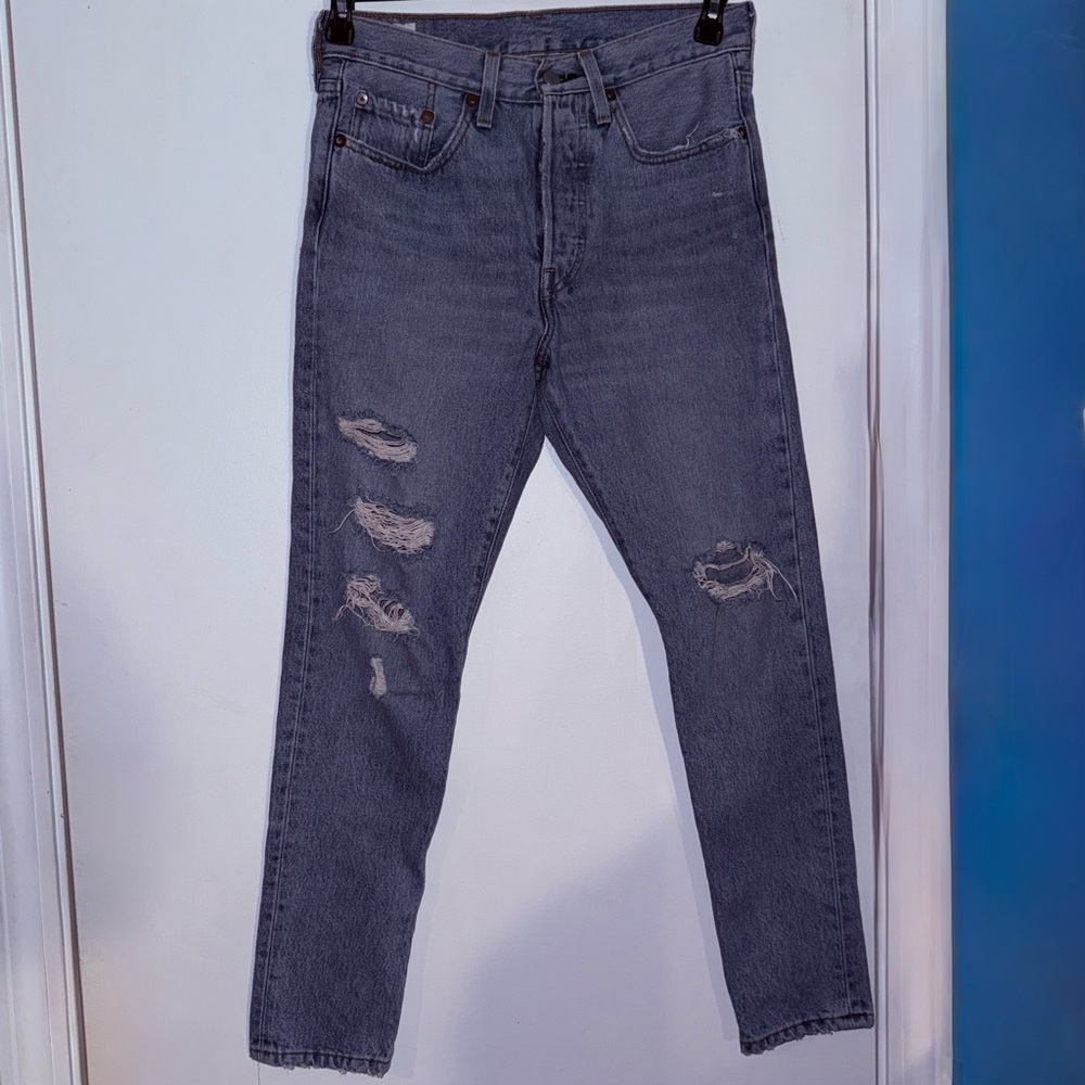 Women’s or juniors Levi’s ripped skinny jeans W26 L28  Levi Strauss & Co